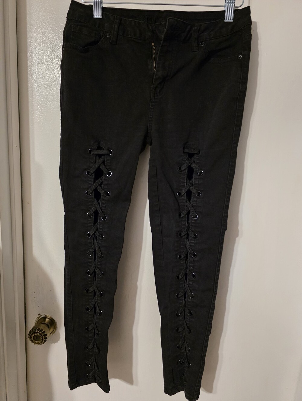 Black Lace-Up Side Detail Skinny Pants